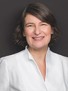 Andrea König-Plasberg, Geschäftsführung